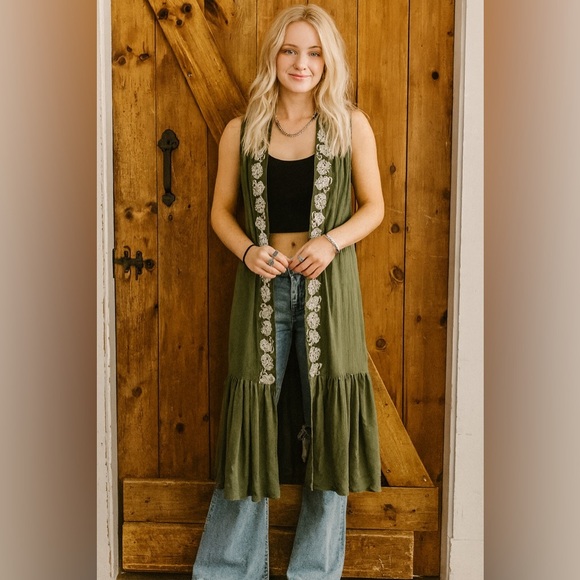 Curations Tops - Flowy Floral Green Lace-Trimmed maxi kimono boho Hippie festival woodland